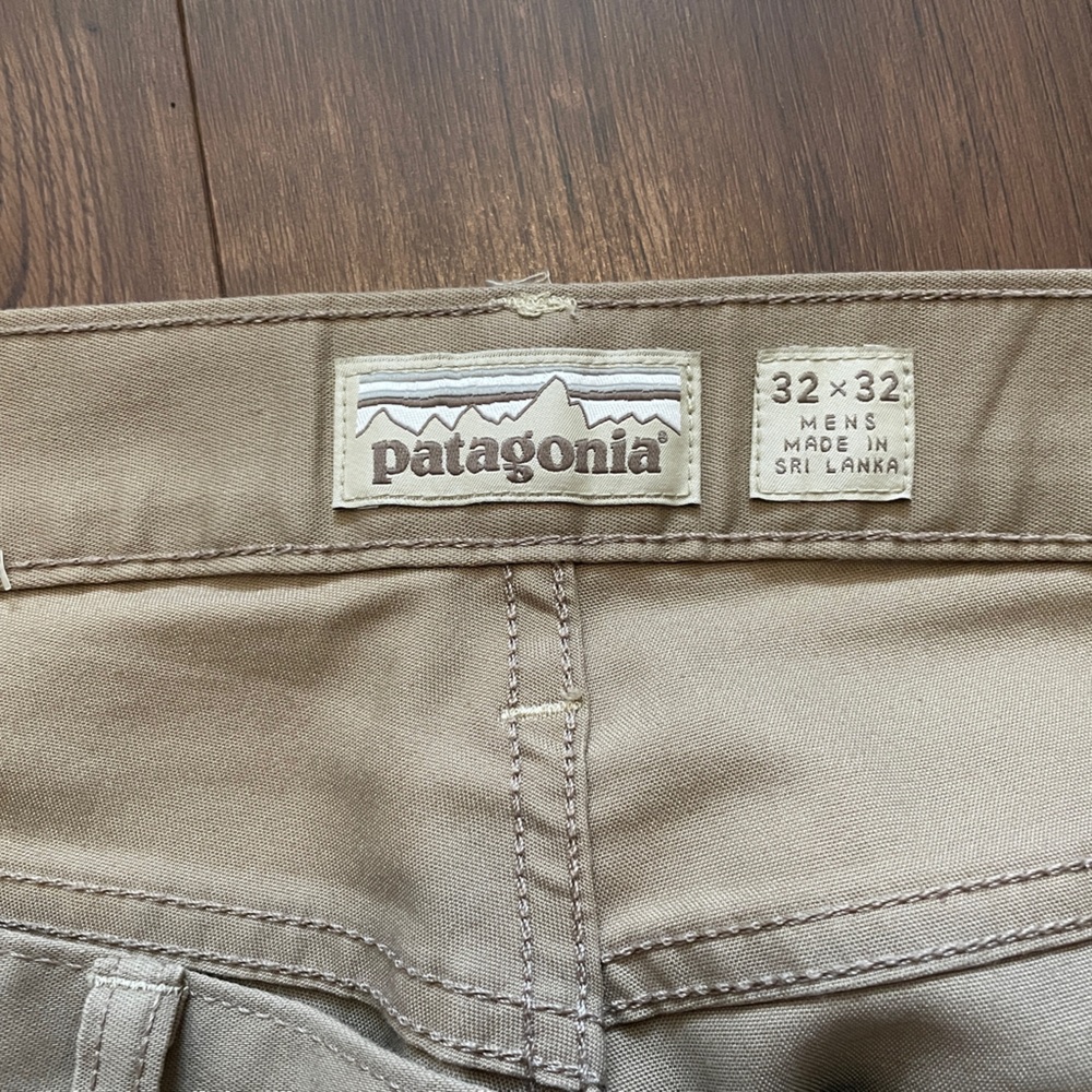 Patagonia Khaki Pants -- 32x32